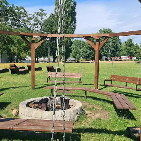 Nad Jeziorem Dadaj *